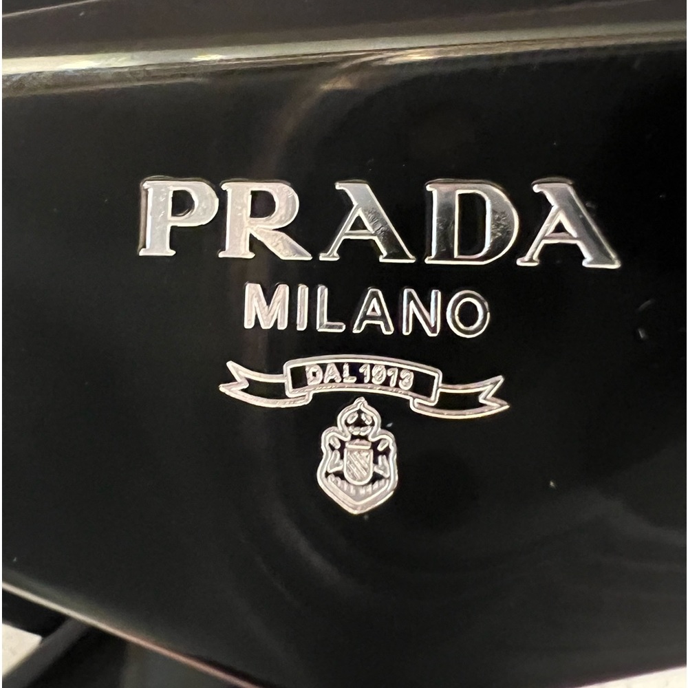 NEW Prada PR 17WF 1AB5S0 Black
Rectangle Unisex Sunglasses - Picture 5 of 14